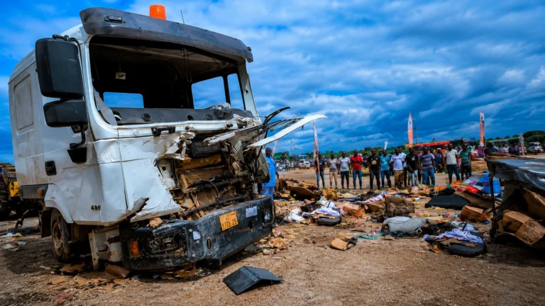 Wreckage after fatal road crash near Akumadan in Ghana’s Ashanti Region.