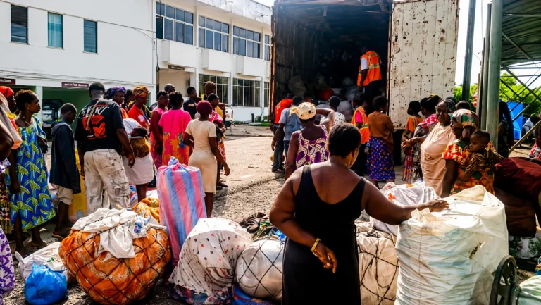 Ghanaian migrants return home after displacement caused by demolitions in Côte d'Ivoire.