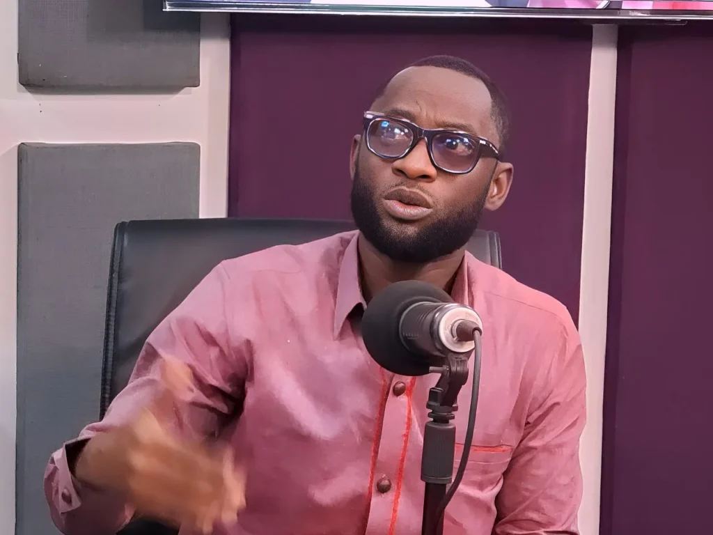 COCOBOD's Head of Public Affairs, Jerome Kwaku Sam, defended the decision, arguing that the government had chosen not to pass the full impact of falling global prices onto local farmers.