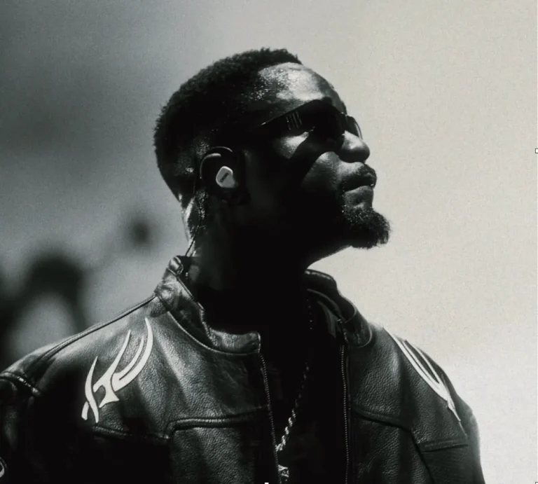Sarkodie performing at Rapperholic 2026 at Baba Yara Sports Stadium in Kumasi.